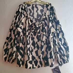 AVA & VIV Women Size 3X Black / Beige Blouse New